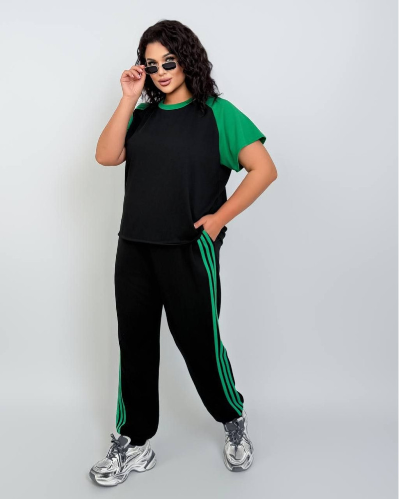 Жіночий костюм Chic Style NAT-7968