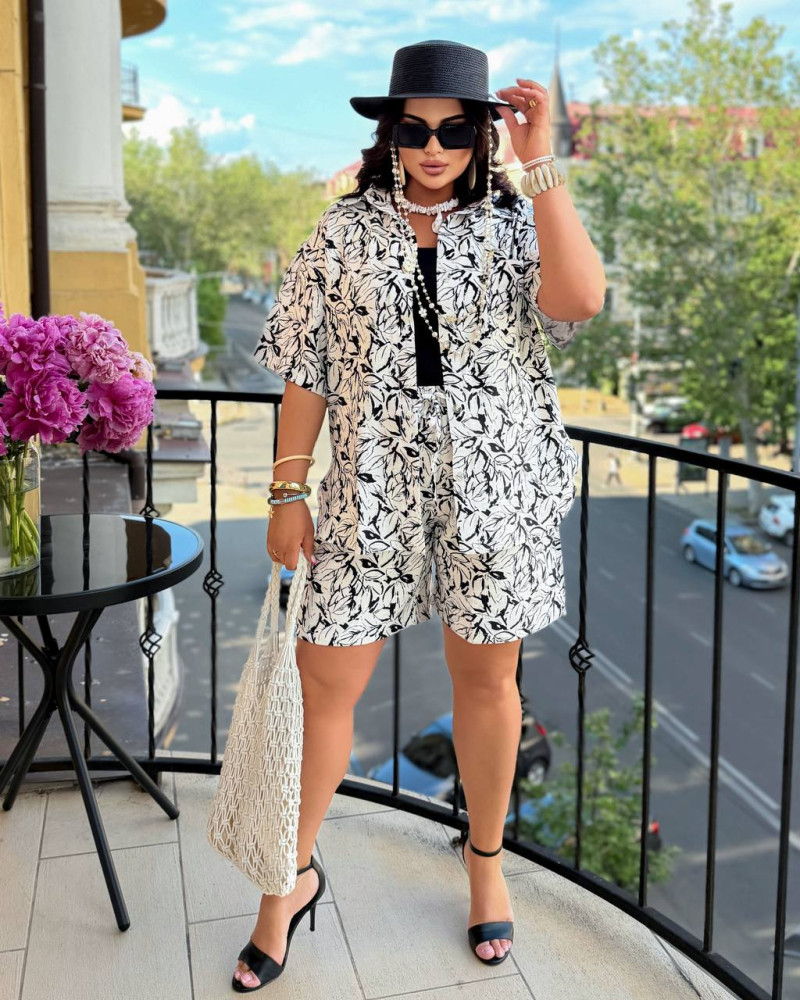 Жіночий костюм білий від Chic Style