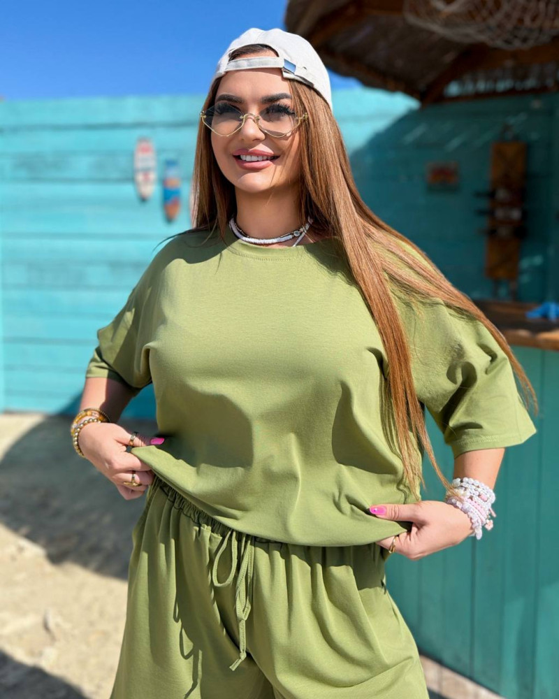 Жіночий костюм з шортами Chic Style 065 KRIS