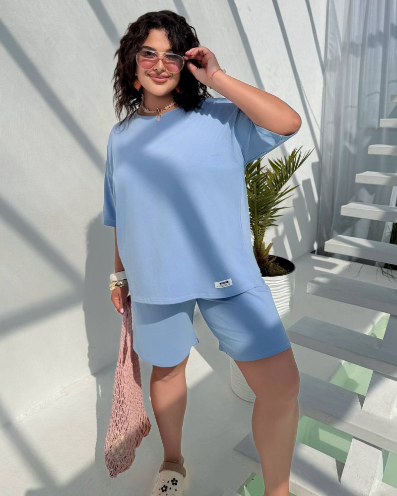 Жіночий костюм з шортами Chic Style 065 KRIS
