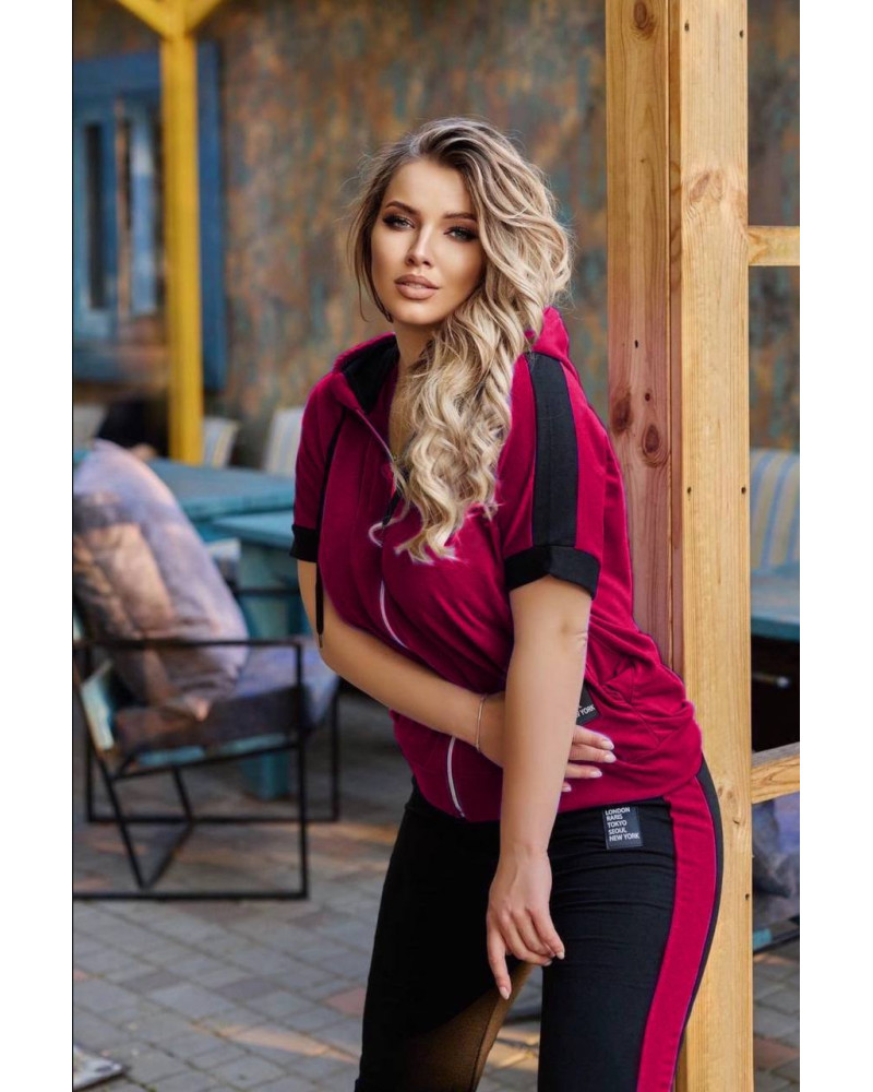 Жіночий костюм SEVE-1311 у малиновому кольорі - Chic Style